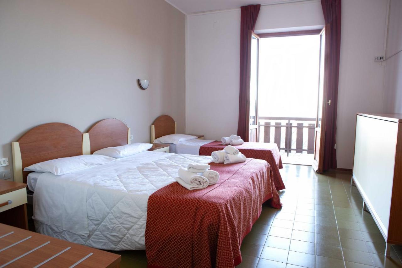 Hotel Europa Gran Sasso Prati di Tivo Экстерьер фото
